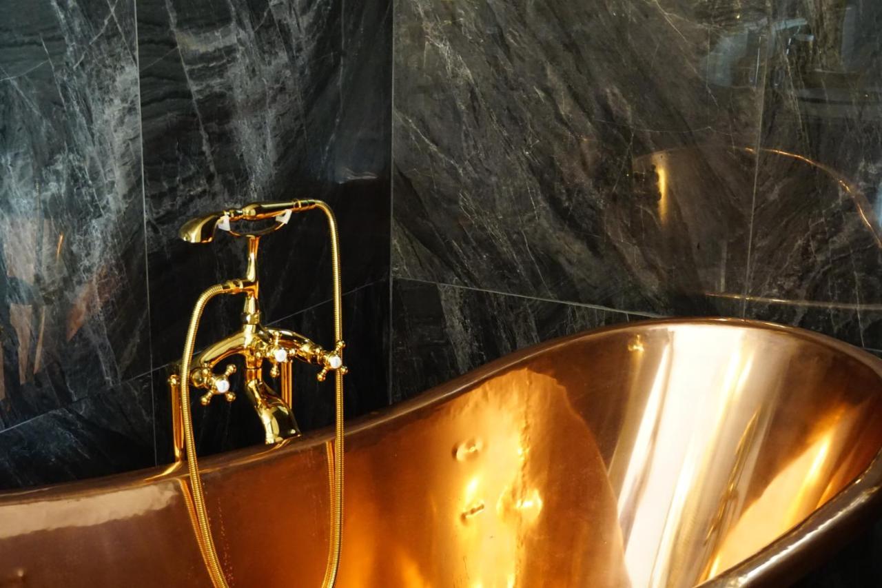 Manoir De La Comtesse Apartment Chailly-en-Biere ภายนอก รูปภาพ