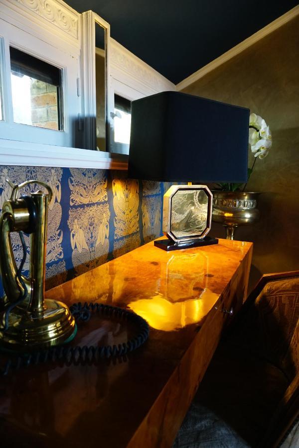 Manoir De La Comtesse Apartment Chailly-en-Biere ภายนอก รูปภาพ