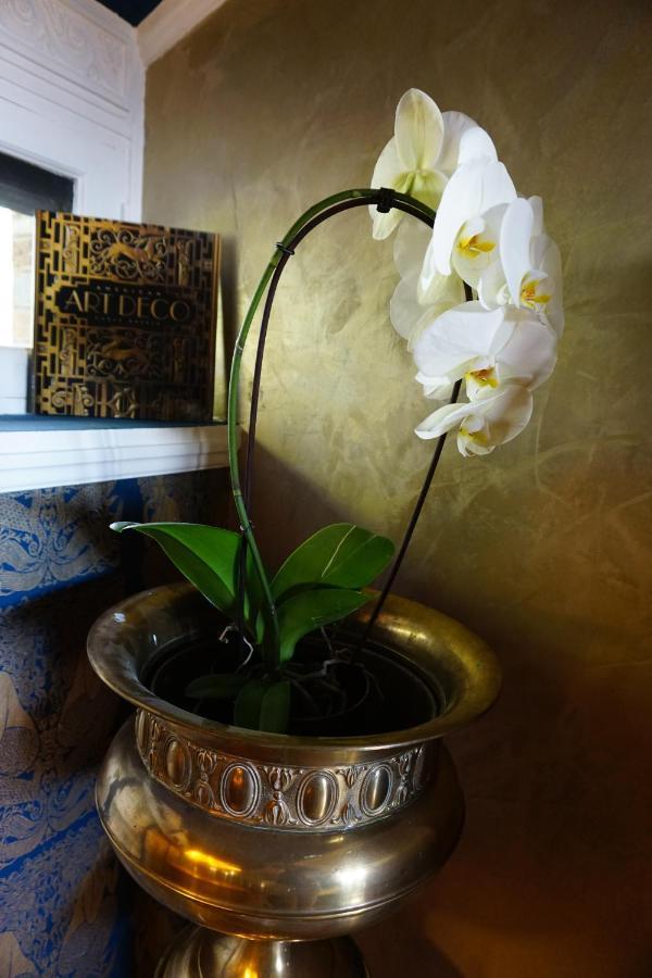 Manoir De La Comtesse Apartment Chailly-en-Biere ภายนอก รูปภาพ