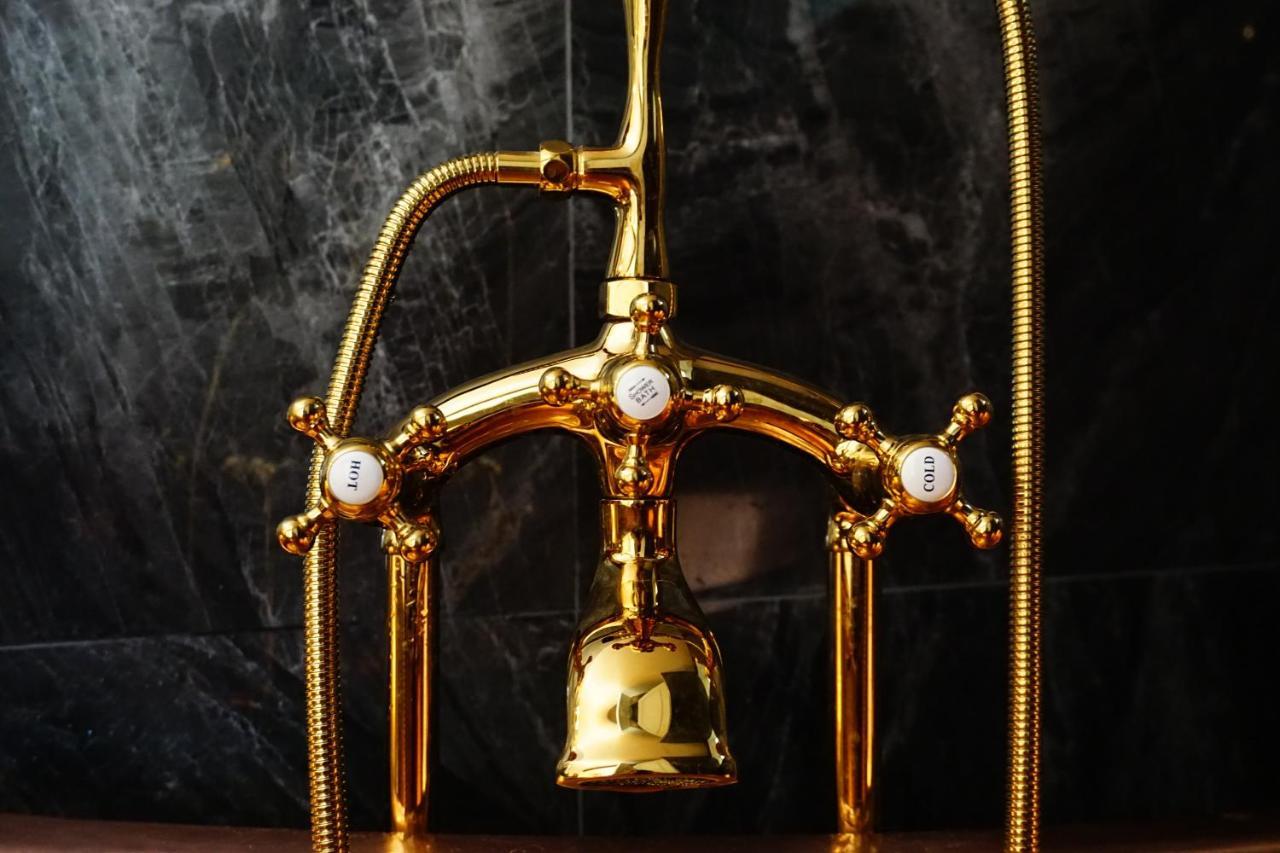 Manoir De La Comtesse Apartment Chailly-en-Biere ภายนอก รูปภาพ